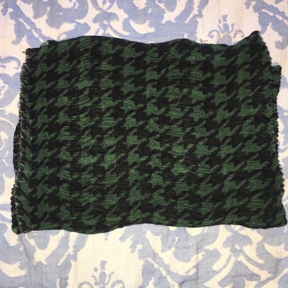 Infinity Scarf - Picture 2 of 2